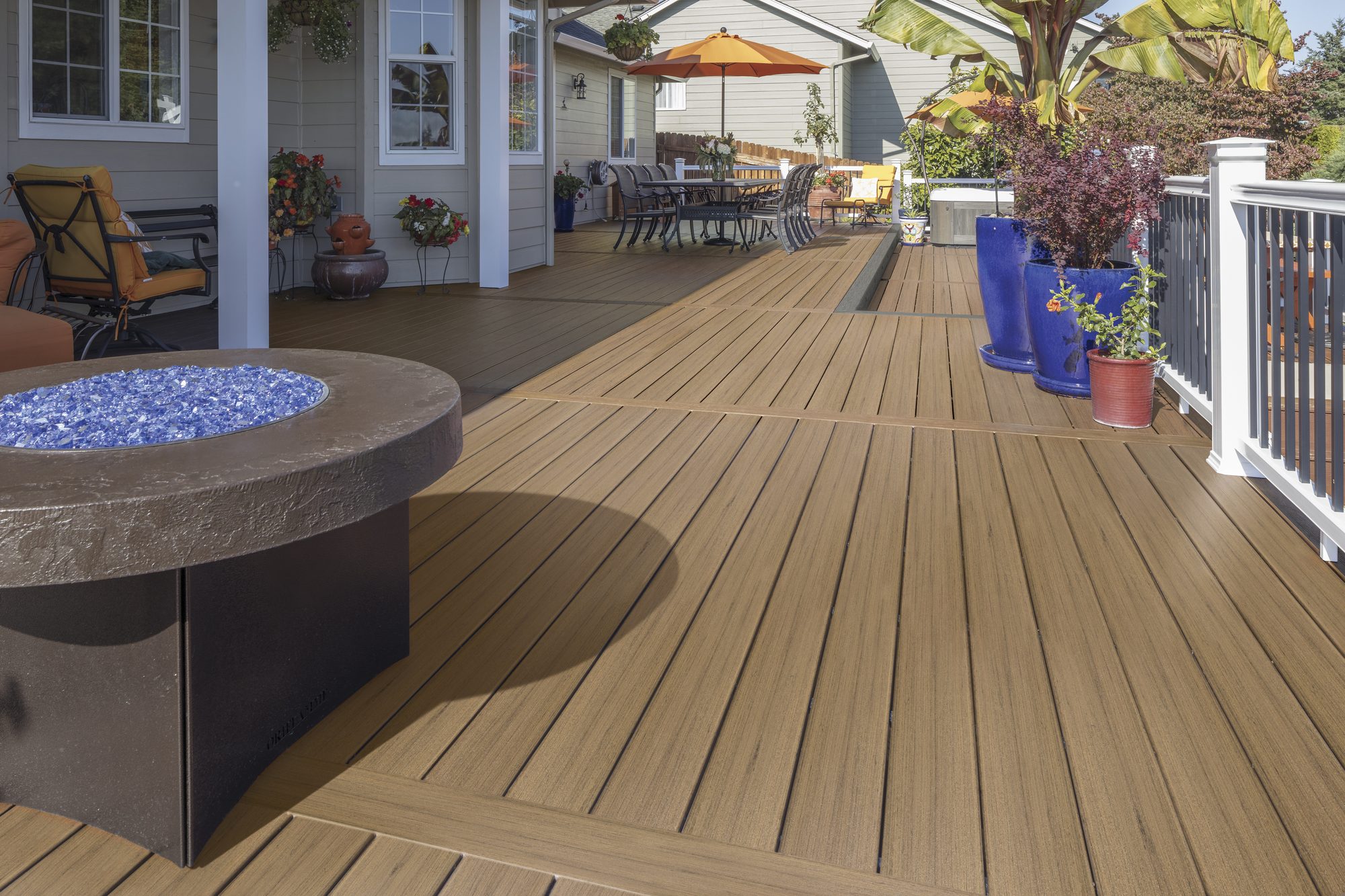 TimberTech composite deck in Coconut Husk with a Sea Salt Gray picture-frame border